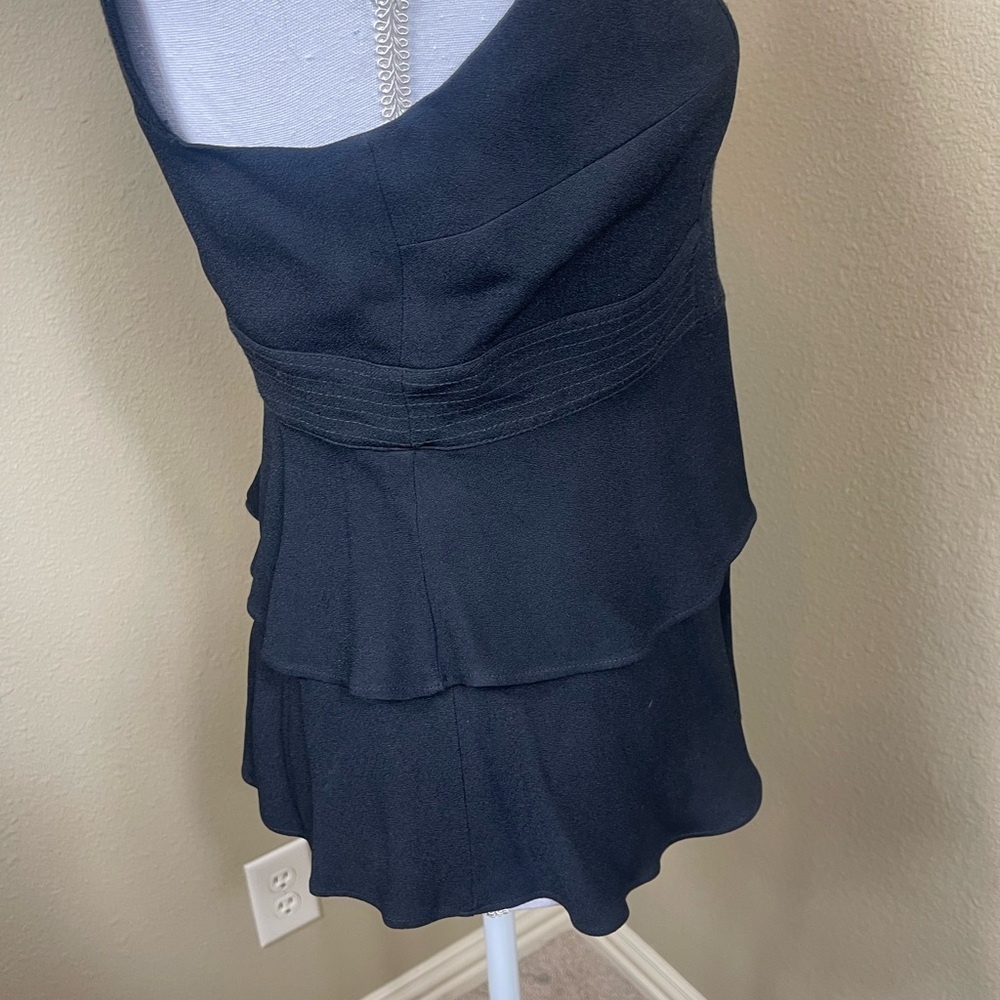 Trouvé size small sleeveless Plunge zippered top - Picture 8 of 8